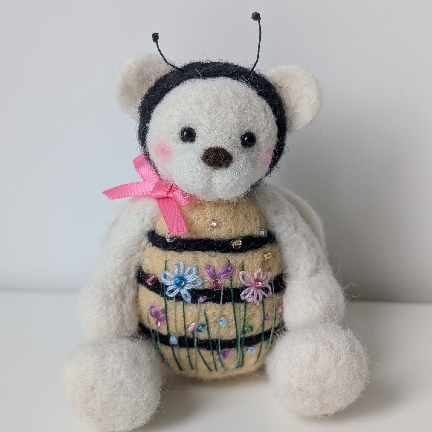 Bella - bee bear