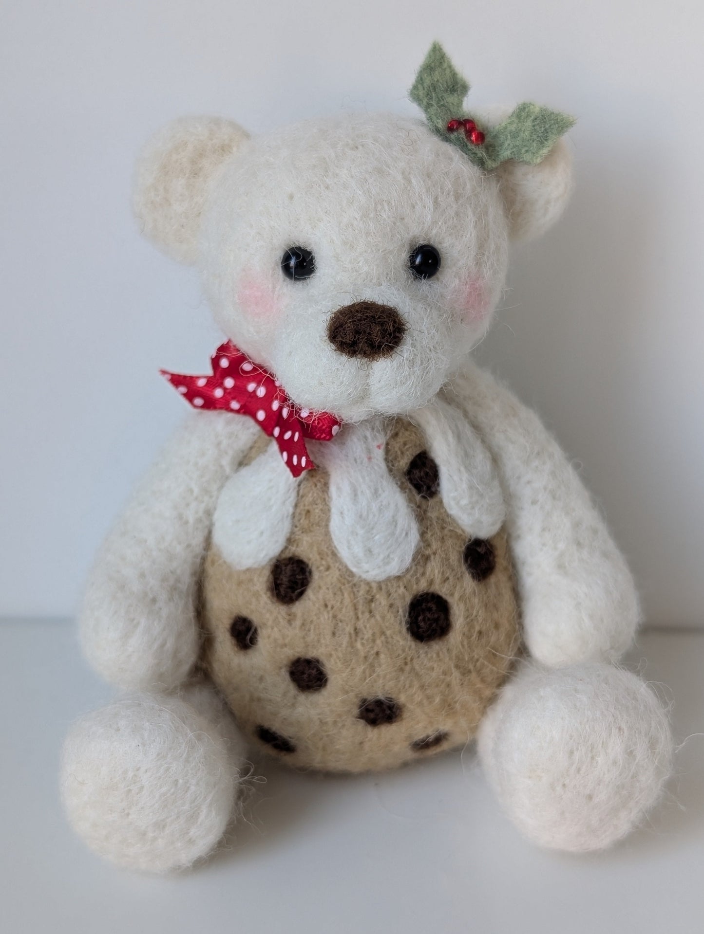 needlefelt bear with christmas pudding belly